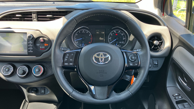 Toyota Yaris 1.5 VVT-i Icon Tech 5dr Petrol Hatchback